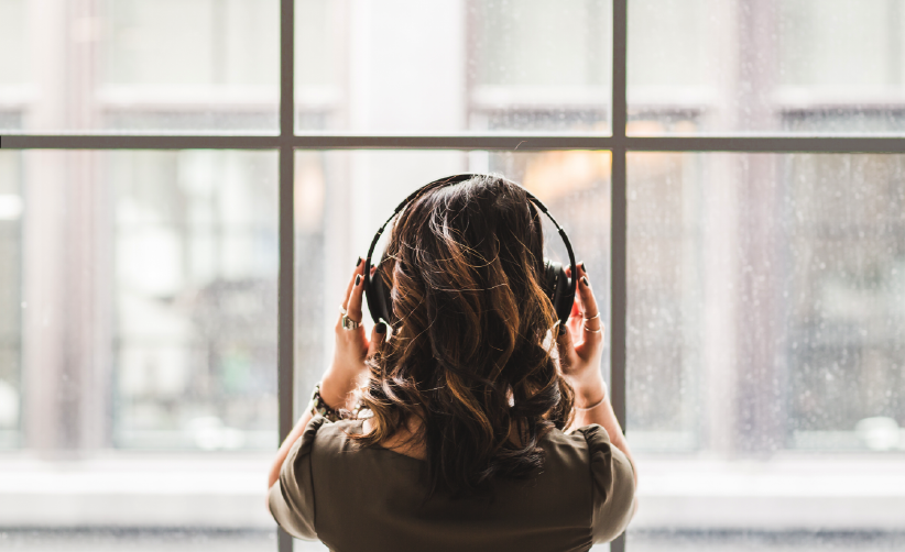 Muziek uitkiezen voor bij de bevalling kan gemakkelijk bij Spotify